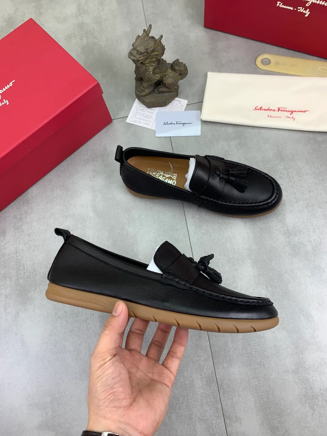 Men's shoes 💰P480 New model [Ferragamo/Ferragamo] Latest model Original imported calfskin, imported pigskin lining + original luxury metal buckle + original rubber outsole Soft and comfortable Size number: 38-44